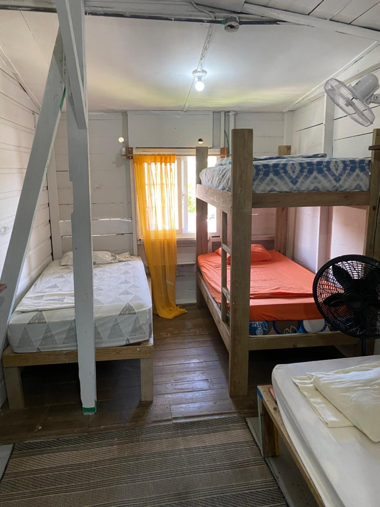 Хостел The Bocas Corner Бокас-дель-Торо Экстерьер фото